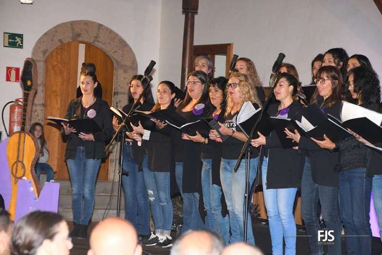 Imágenes del espectáculo de esta noche en la Casa Condal/FJS Fotografía.